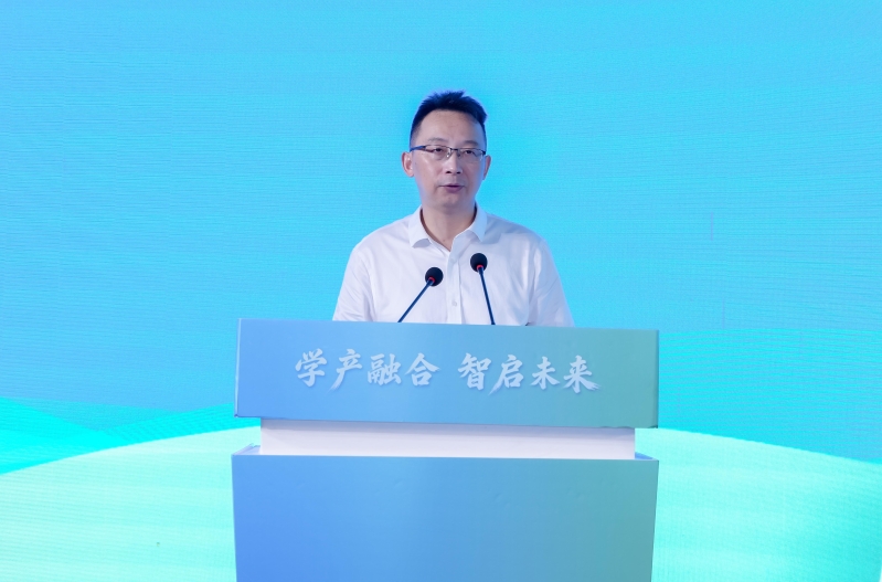 3-张家港副市长.jpg